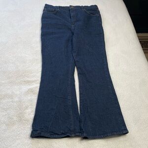Ann Taylor Dark Blue Flare Jeans ~ Size 14 P
Business Jean Casual